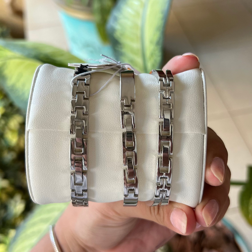 Anne Klein 2245